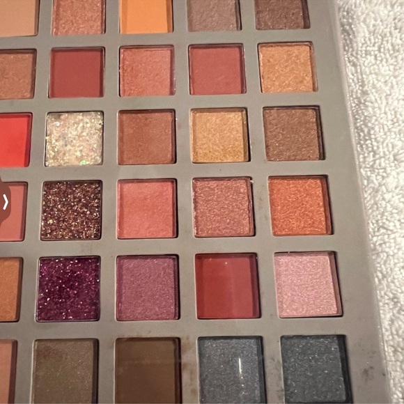 Eyeshadow palette - Picture 4 of 7